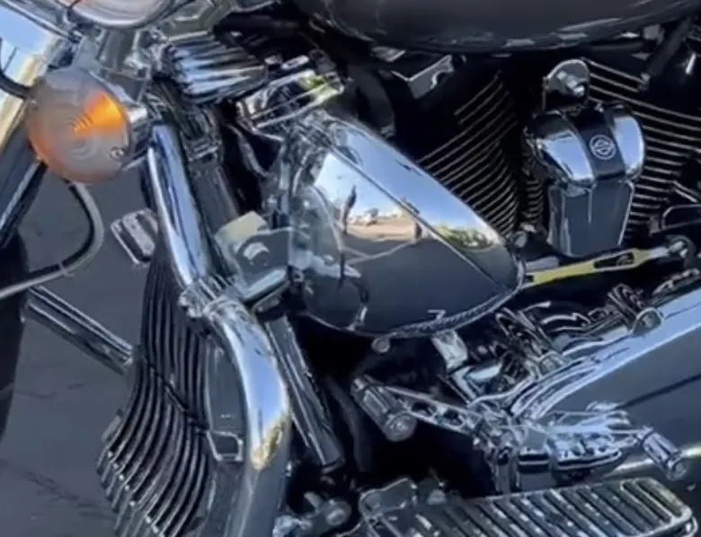 Harley Street Glide chrome pods